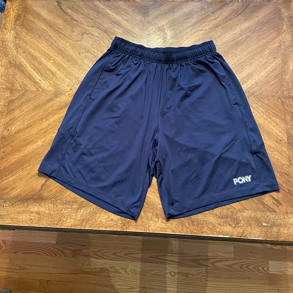 Men’s athletic bundle, 3 Nike + 1 more - Picture 6 of 6